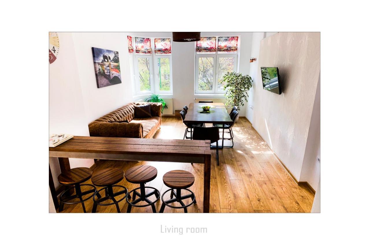 Apartament Dinicu, Brasov, Romania Экстерьер фото